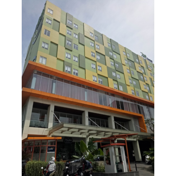  ZEST HOTEL, Gambar 01